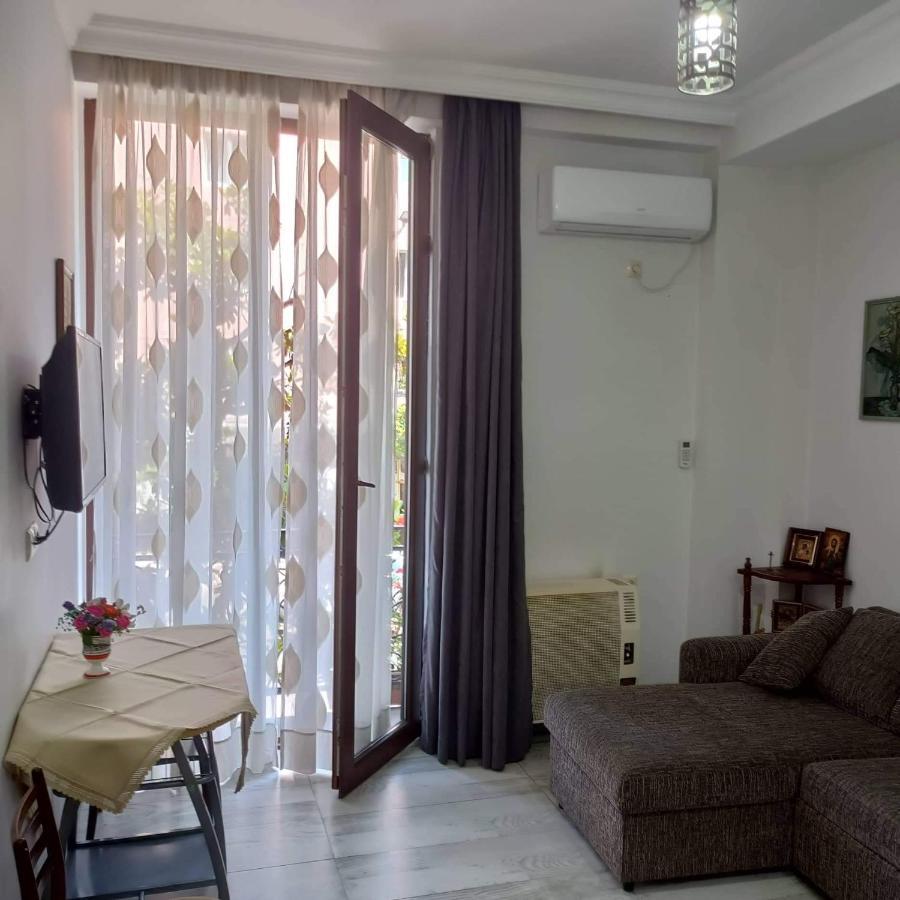 House N39 Apartment Батуми Екстериор снимка